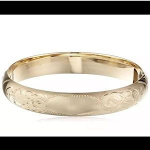 14k Gold-Filled Engraved Hinged Bangle Bra…
